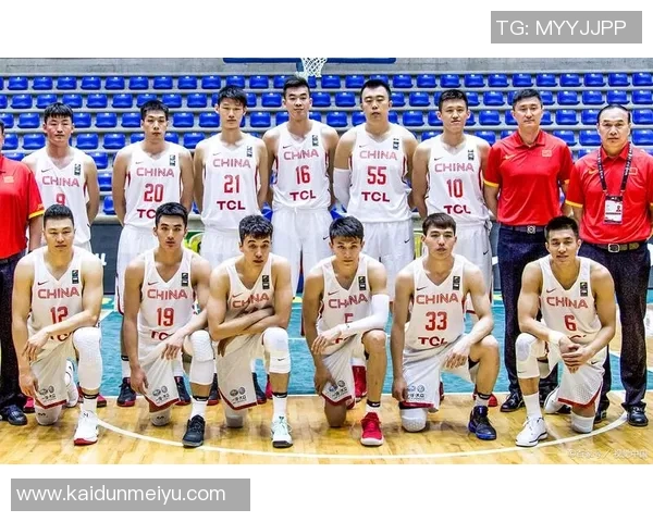 亚洲杯决赛中国男篮迎战日本队全力争冠展现篮球激情与实力对决