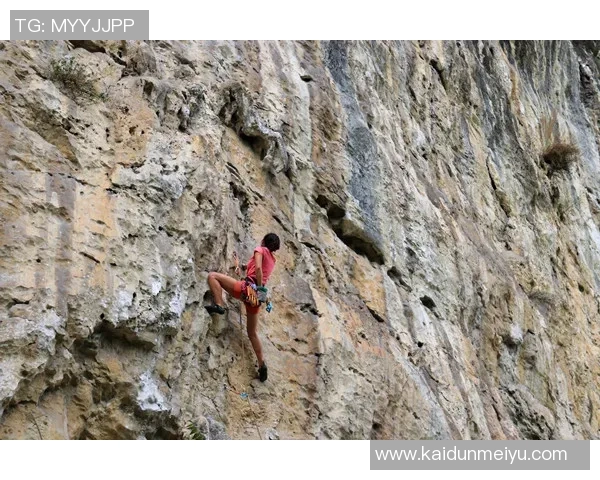 深圳攀岩队状态引发热议专家与爱好者观点交锋探讨攀岩未来发展