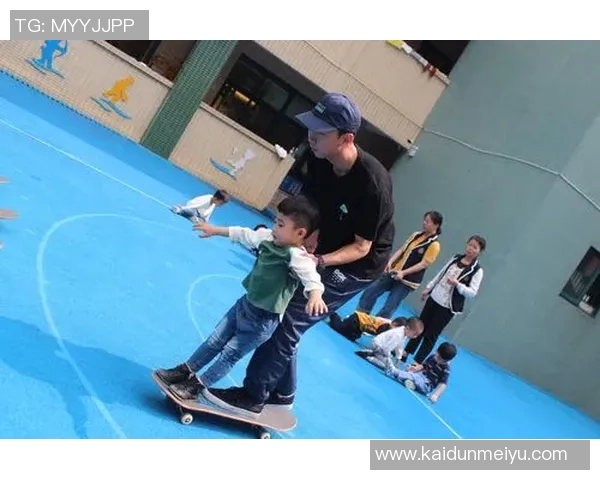 南京滑板队与武汉滑板队赛后复盘分析节奏变化与战术对抗