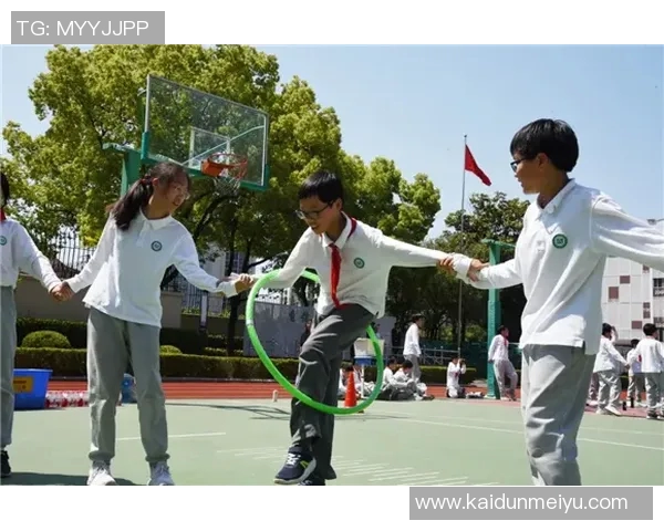 滑板文化的力量：深入杭州滑板队的团队精神与协作之道